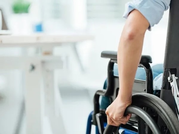 Forniture disabili e ausili per incontinenza